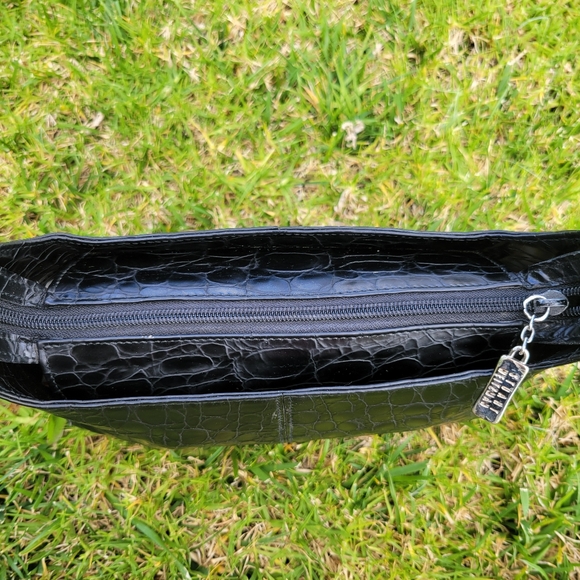 Y2K Stuart Weitzman Black Vegan Snakeskin Embossed Shoulder Bag/Purse - Picture 9 of 10